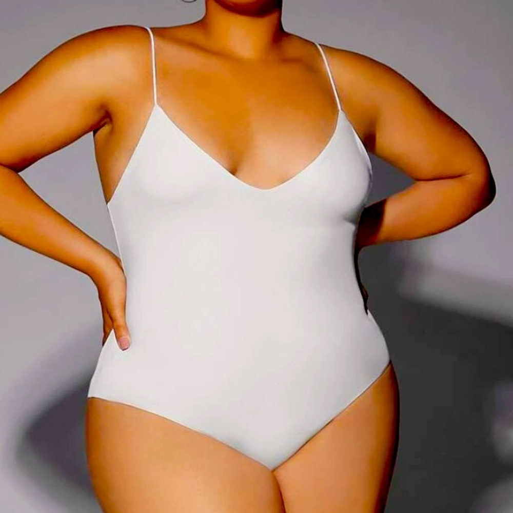 SHEIN basics plus solid skinny cami bodysuit white stretch